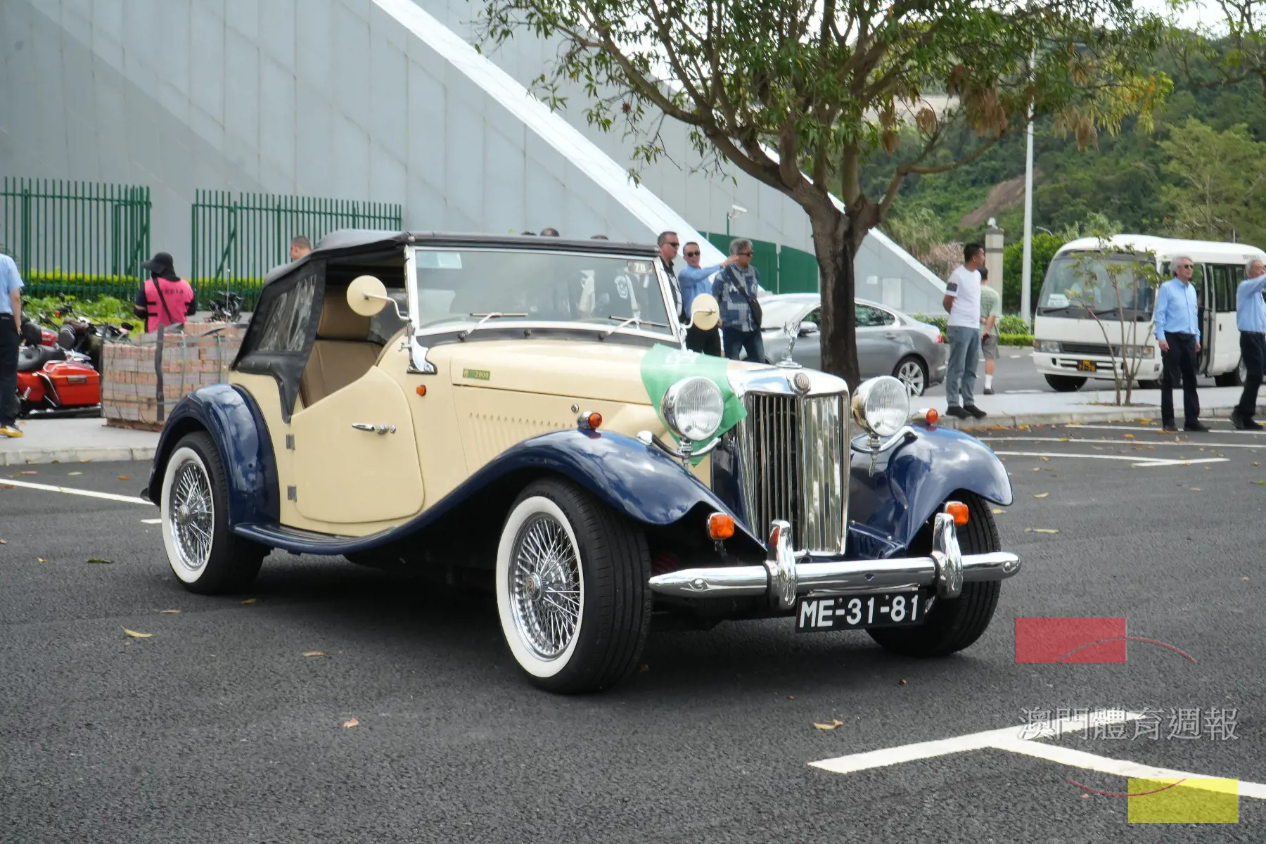 A6 經典老爺車參與活動.JPG